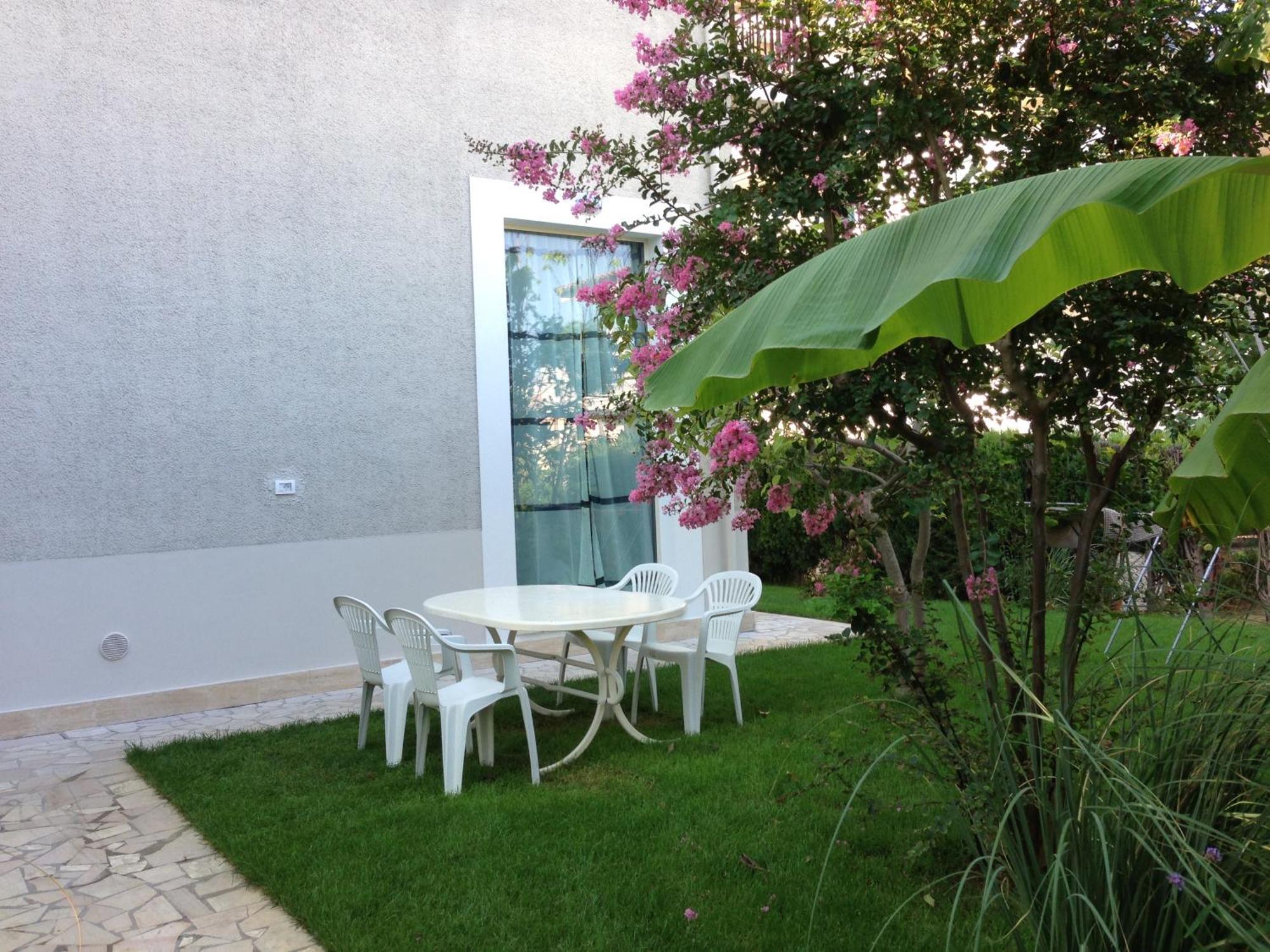 Loft 3, A 150 M Dal Mare, Pineto Centro Exterior foto